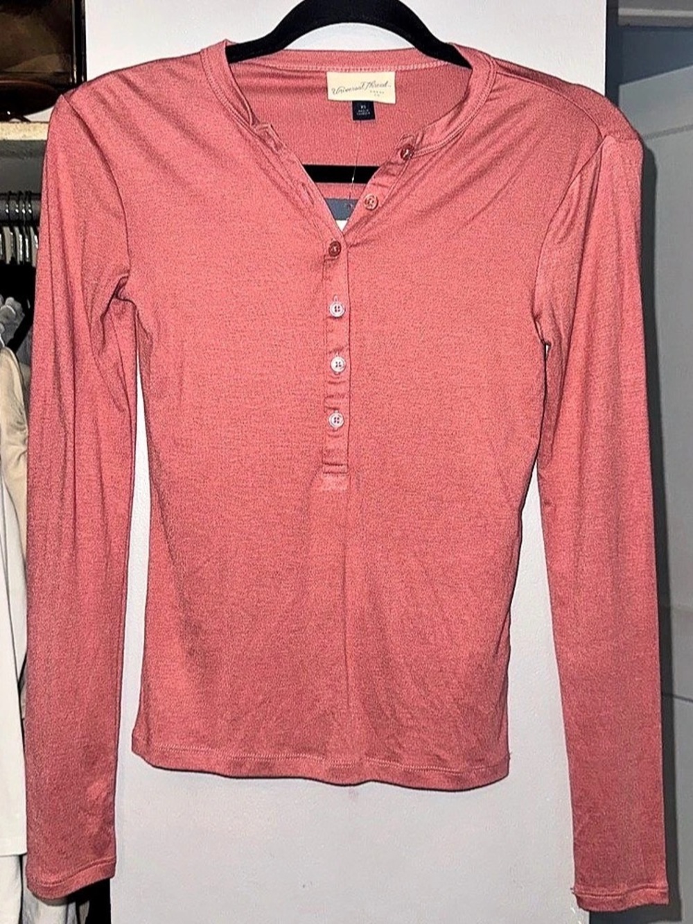Universal Thread Long Sleeve Henley Top Pink Long Sleeve Henley XS NWT
